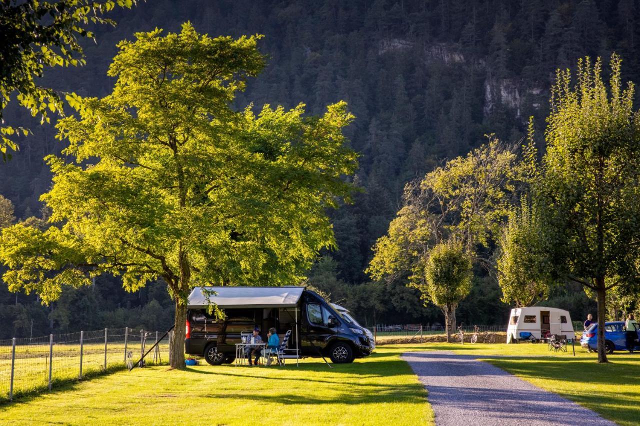 Lazy Rancho 4 Panorama Camping Eiger-Mönch-Jungfrau  Interlaken Bagian luar foto