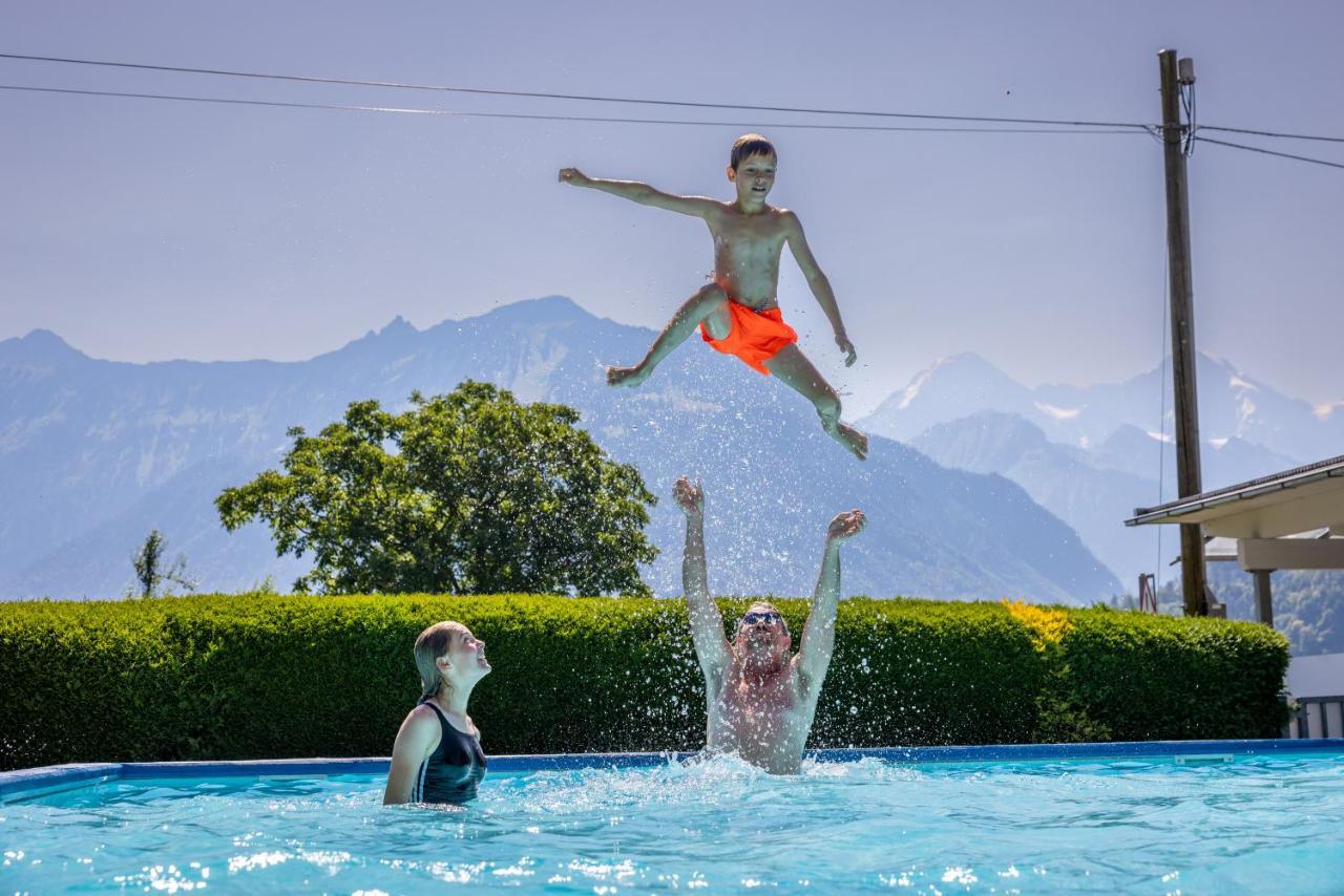 Lazy Rancho 4 Panorama Camping Eiger-Mönch-Jungfrau  Interlaken Bagian luar foto