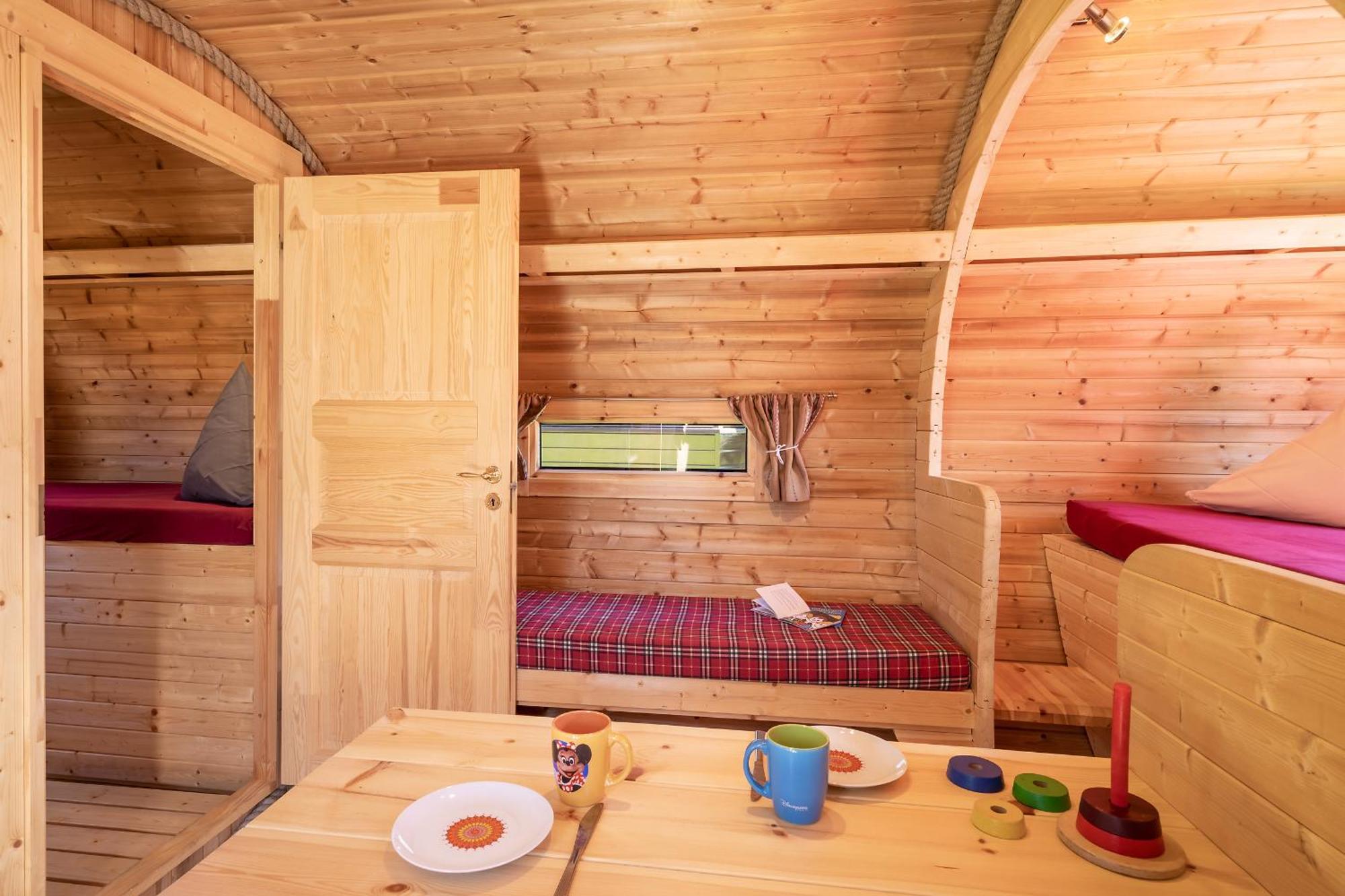 Lazy Rancho 4 Panorama Camping Eiger-Mönch-Jungfrau  Interlaken Bagian luar foto