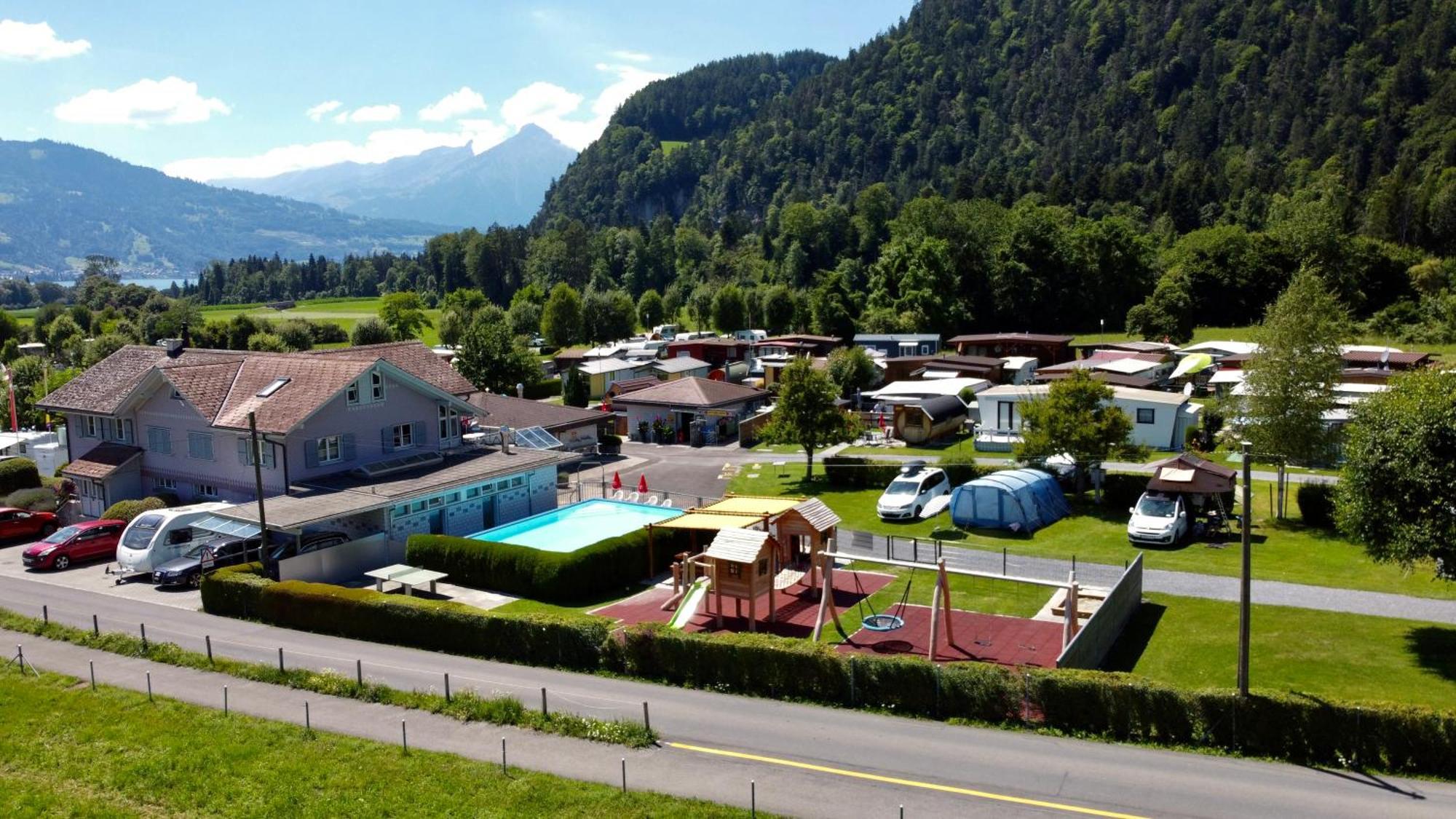 Lazy Rancho 4 Panorama Camping Eiger-Mönch-Jungfrau  Interlaken Bagian luar foto