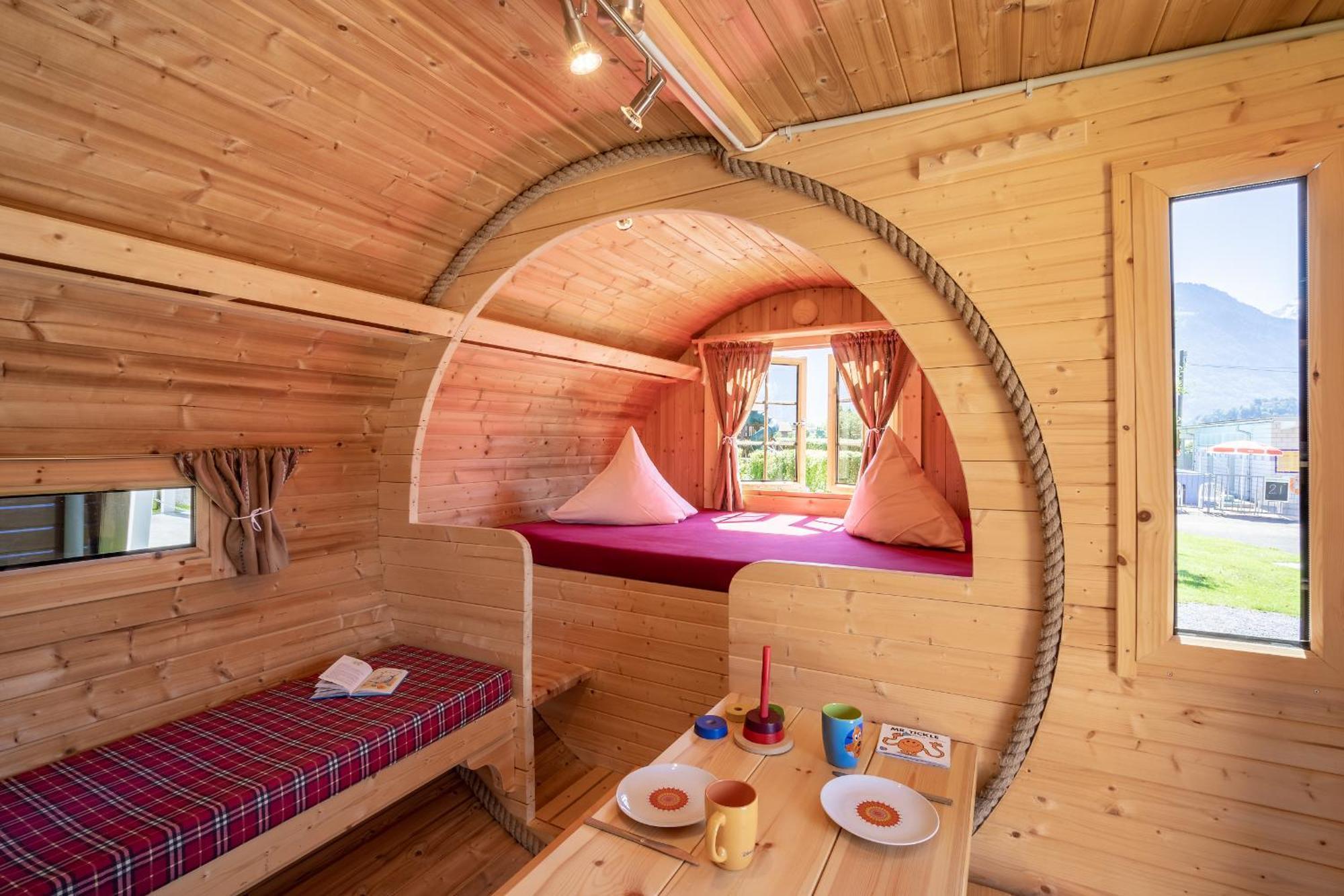 Lazy Rancho 4 Panorama Camping Eiger-Mönch-Jungfrau  Interlaken Bagian luar foto