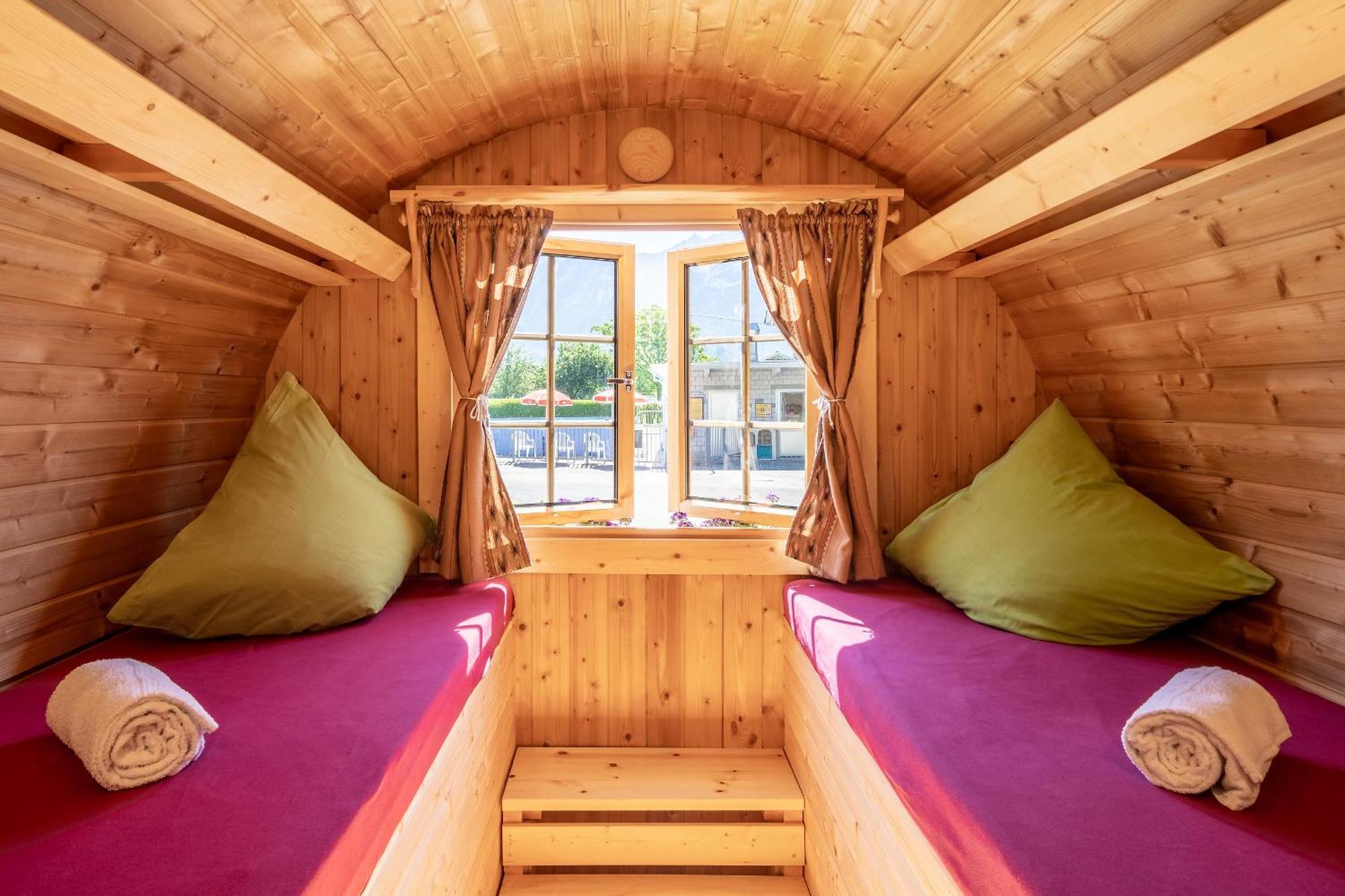 Lazy Rancho 4 Panorama Camping Eiger-Mönch-Jungfrau  Interlaken Bagian luar foto