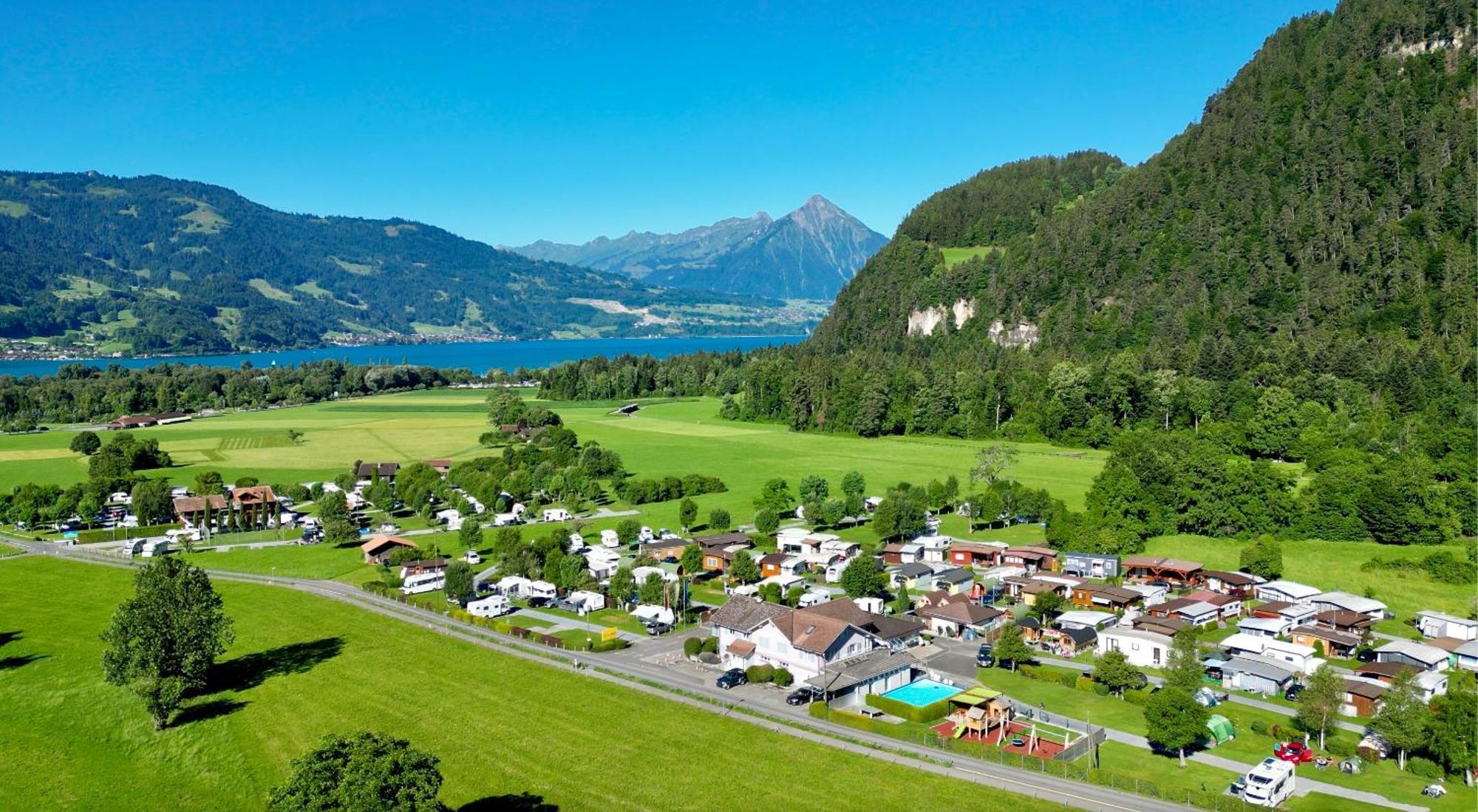 Lazy Rancho 4 Panorama Camping Eiger-Mönch-Jungfrau  Interlaken Bagian luar foto