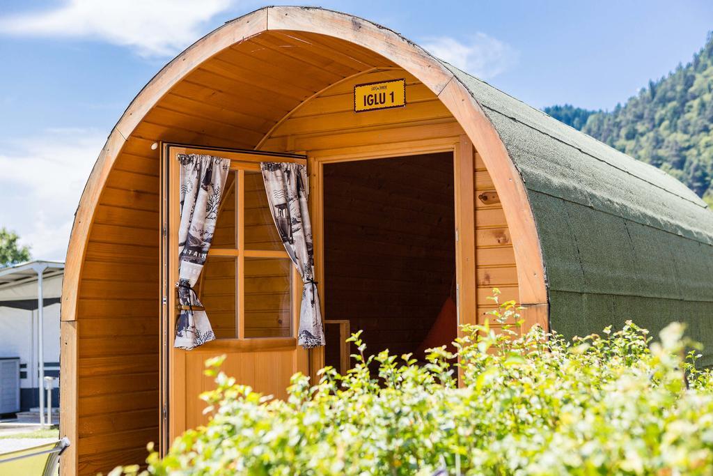 Lazy Rancho 4 Panorama Camping Eiger-Mönch-Jungfrau  Interlaken Bagian luar foto