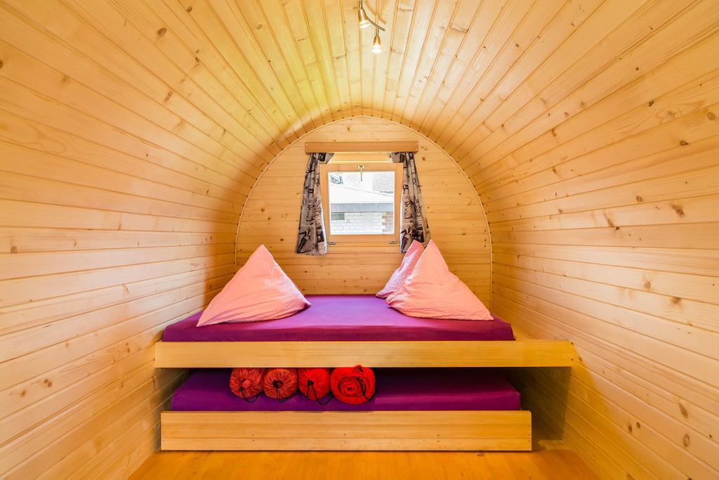 Lazy Rancho 4 Panorama Camping Eiger-Mönch-Jungfrau  Interlaken Bagian luar foto